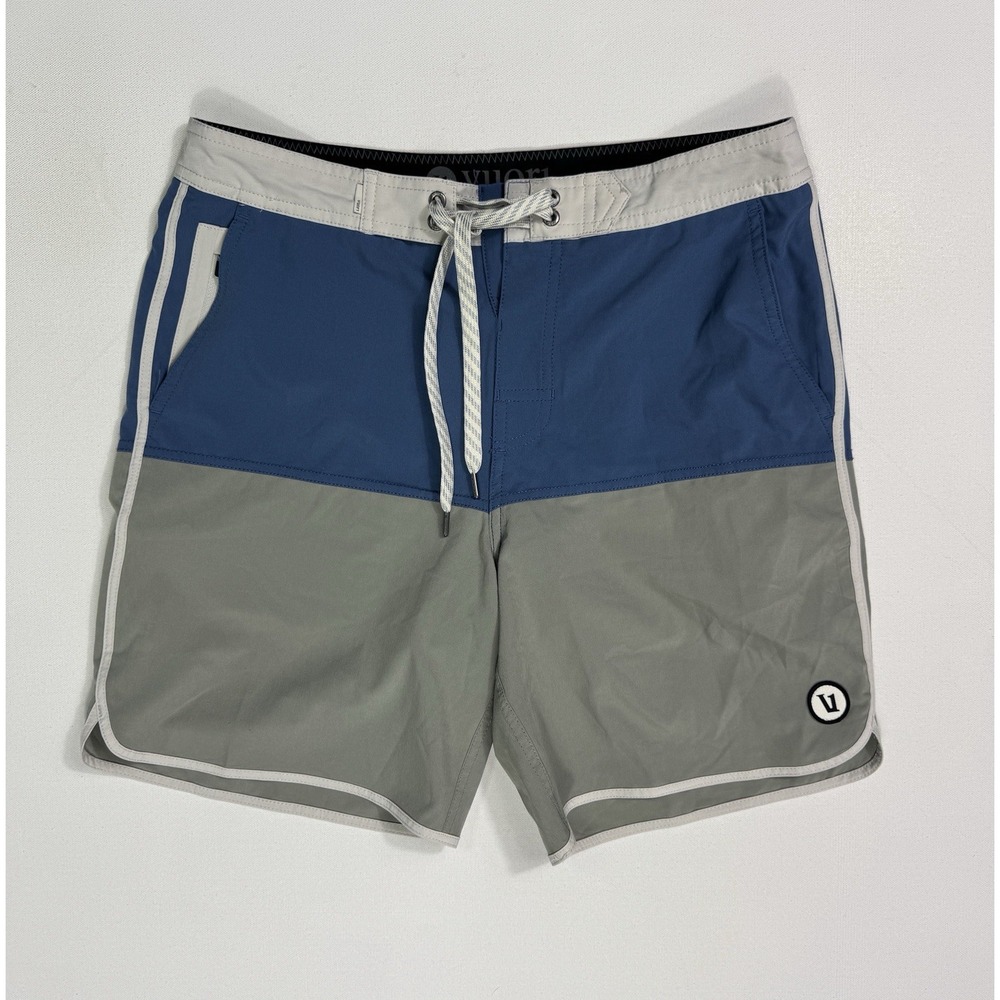 Vuori Cruise Board Shorts Men's 30x7.5 Blue Grey Swim Trunks Vacation Summer